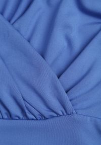 Renee - Niebieska Bluzka Iphicraethon. Kolor: niebieski. Materiał: dzianina. Długość rękawa: długi rękaw. Długość: długie. Wzór: aplikacja #8