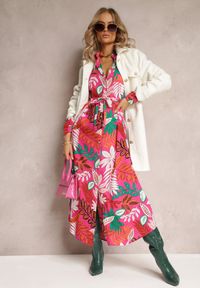 Renee - Fuksjowa Sukienka Maxi z Wiskozy w Kwiatowy Print o Koszulowym Fasonie z Paskiem Carolles. Kolor: różowy. Materiał: wiskoza. Wzór: kwiaty, nadruk. Typ sukienki: koszulowe. Długość: maxi #3