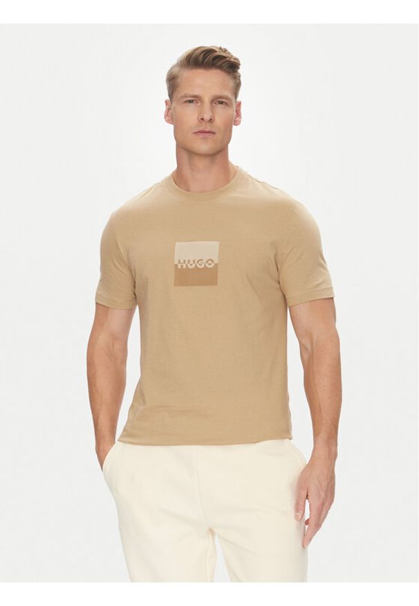 Hugo - HUGO T-Shirt Dusplit 50542784 Beżowy Regular Fit. Kolor: beżowy. Materiał: bawełna