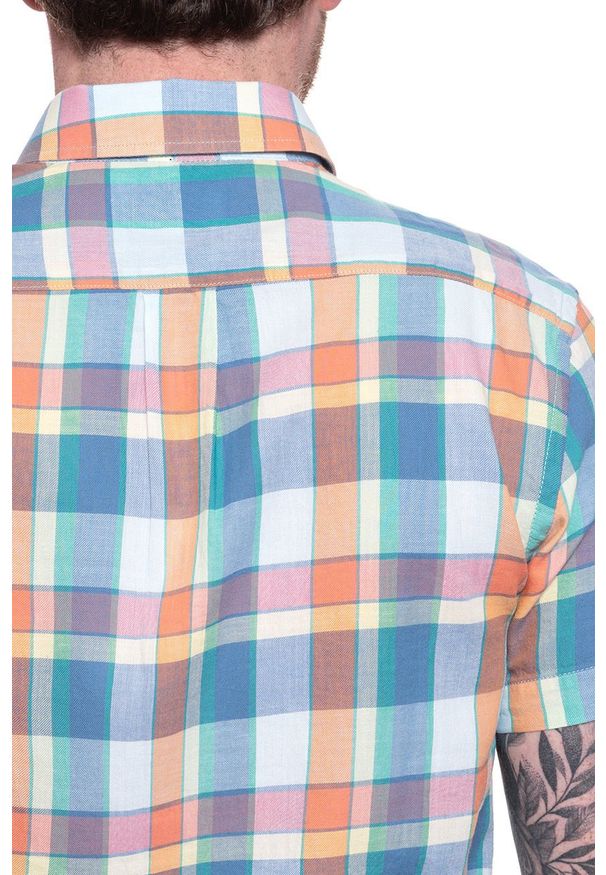 Wrangler - WRANGLER SS 1 PKT BUTTON DOWN TANGERINE W5J2ORXUJ 112130174. Typ kołnierza: button down