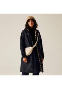 Regatta - Kurtka damska przeciwdeszczowa Long Orla Kiely. Kolor: czarny. Materiał: puch. Długość: długie. Wzór: nadruk. Sport: turystyka piesza #1