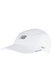Czapka z daszkiem New Balance LAH41001WT - biała. Kolor: biały. Materiał: poliester. Wzór: aplikacja #1