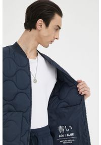 Mustang bezrękawnik męski kolor granatowy przejściowy. Okazja: na co dzień. Kolor: niebieski. Długość rękawa: bez rękawów. Styl: casual #3