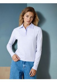 Sinsay - Koszulka polo w paski - niebieski. Typ kołnierza: polo. Kolor: niebieski. Wzór: paski #1