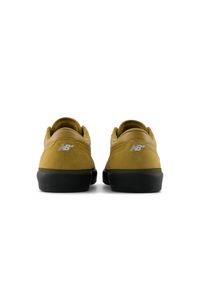 Buty męskie New Balance Numeric UN417CWB – brązowe. Kolor: brązowy. Materiał: materiał, zamsz, syntetyk, dresówka, guma. Szerokość cholewki: normalna. Wzór: nadruk #2
