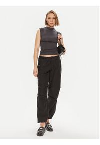 Gina Tricot Top 20883 Beżowy Slim Fit. Kolor: beżowy, szary. Materiał: wiskoza #3