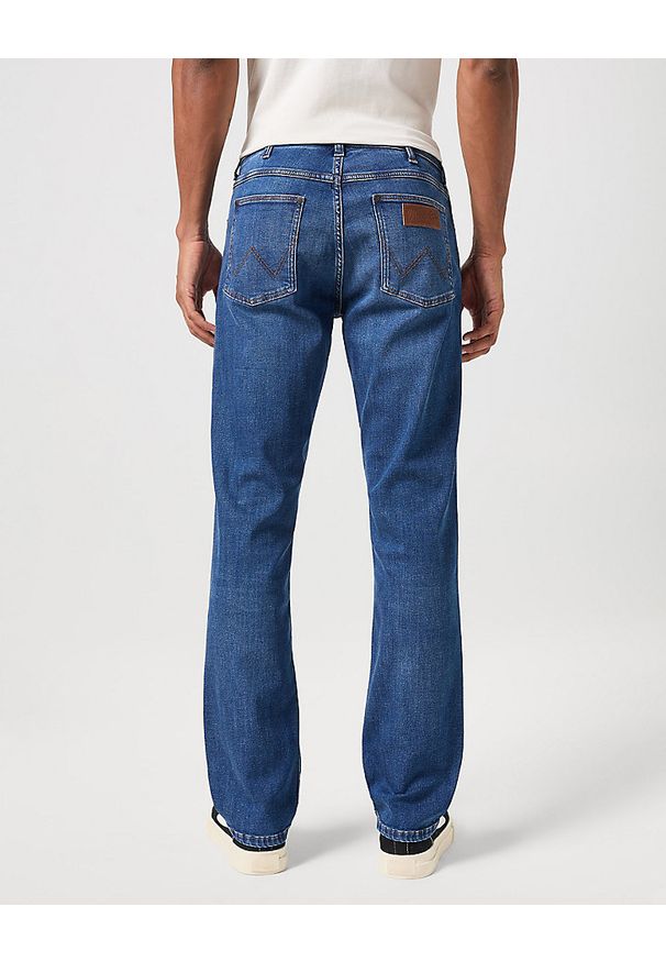 Wrangler - WRANGLER GREENSBORO MĘSKIE SPODNIE JEANSOWE JEANSY DŻINSY DEAN 112350898 W15Q018003