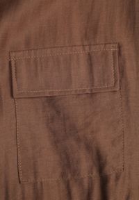 Renee - Brązowa Koszula Typu Nietoperz Utility z Lnem i Wiskozą z Wiązaniem w Talii Fyserynore. Kolor: brązowy. Materiał: wiskoza, len. Sezon: lato #7