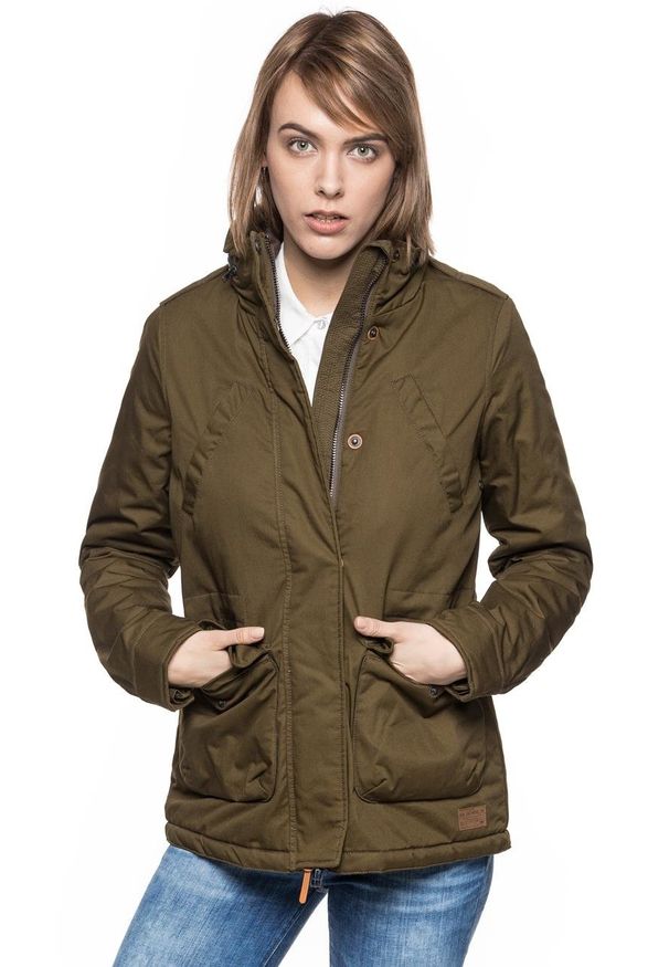 Lee - DAMSKA KURTKA ZIMOWA LEE FIELD JACKET L56WVTMP DARK OLIVE. Materiał: futro. Sezon: zima