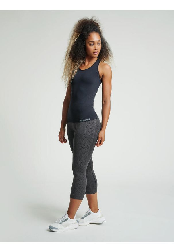 Top Sportowy Bezszwowy Hummel Hmltif Seamless Top Czarny. Kolor: czarny. Sport: fitness