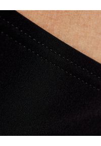 Tory Burch - TORY BURCH - Czarny dół od bikini. Stan: obniżony. Kolor: czarny. Materiał: materiał