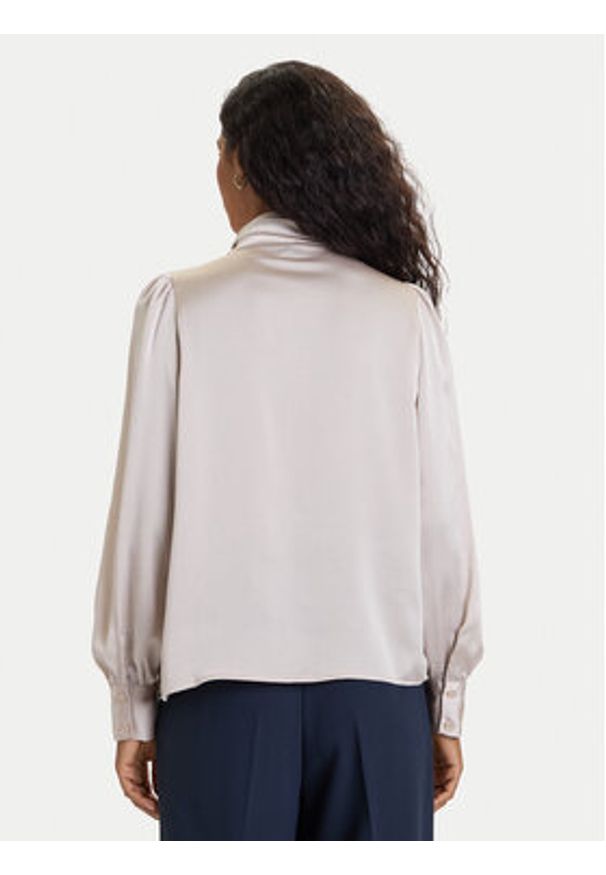 Vero Moda Bluzka Nini 10336252 Beżowy Standard Fit. Kolor: beżowy. Materiał: syntetyk