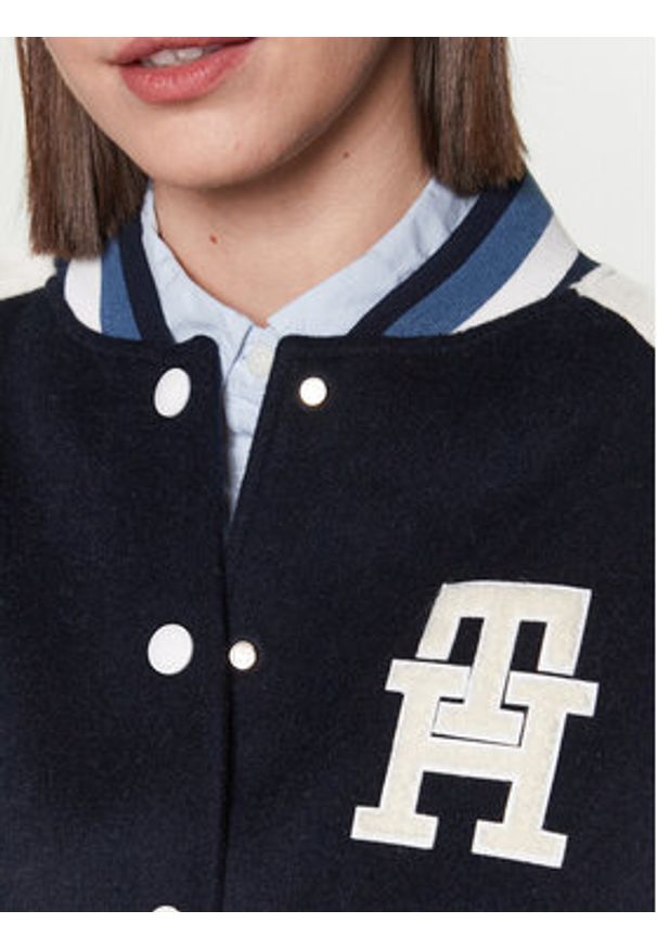 TOMMY HILFIGER - Tommy Hilfiger Kurtka bomber Varsity WW0WW38112 Granatowy Regular Fit. Kolor: niebieski. Materiał: syntetyk