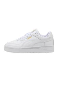 Buty do chodzenia damskie Puma California Pro Classic Ii. Zapięcie: sznurówki. Kolor: biały. Materiał: guma, skóra, tkanina, materiał, syntetyk. Szerokość cholewki: normalna. Sport: turystyka piesza