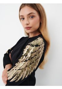Mohito - Sweter z cekinową aplikacją - Czarny. Kolor: czarny. Wzór: aplikacja #2