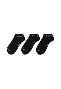Jordan - Skarpety męskie nike air jordan jumpman no-show socks 3 pary. Kolor: czarny. Materiał: poliester, elastan. Sport: piłka nożna