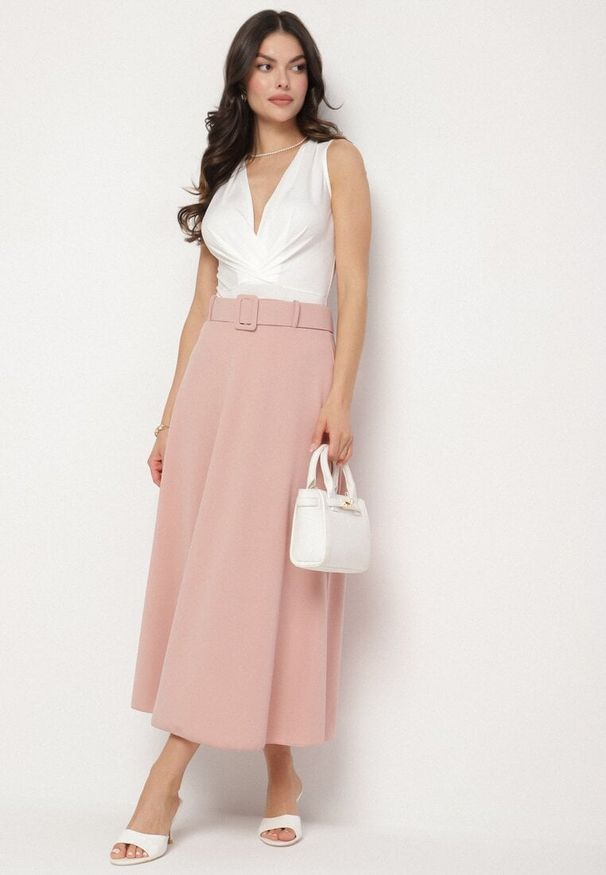 Born2be - Różowa Gładka Spódnica Maxi z Gumką w Pasie i Klamrą Orirsa. Kolor: różowy. Wzór: gładki. Styl: elegancki