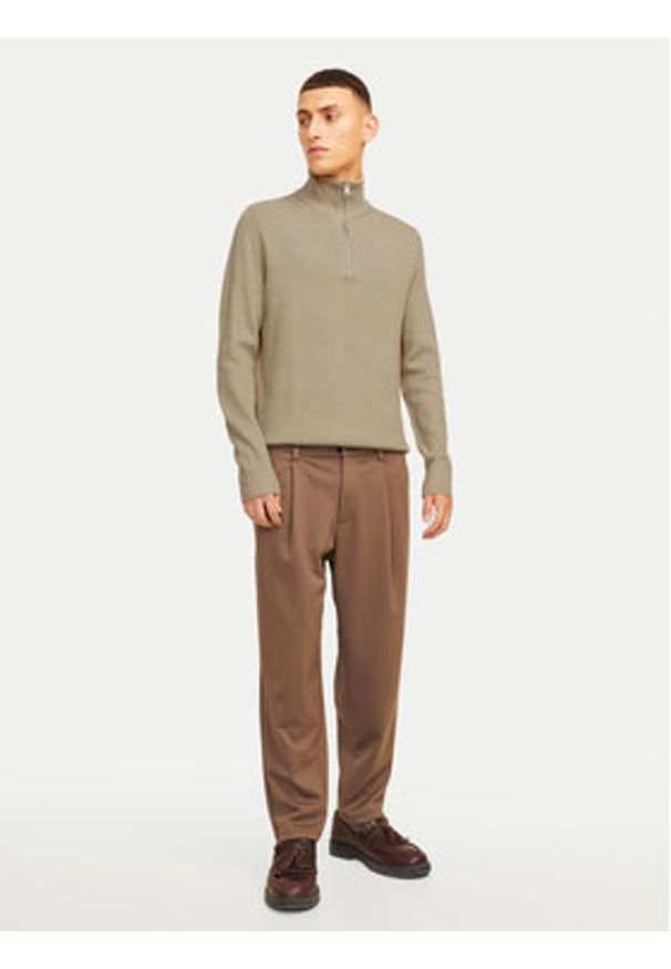 Jack & Jones - Jack&Jones Sweter Perfect 12257773 Beżowy Regular Fit. Kolor: beżowy. Materiał: bawełna