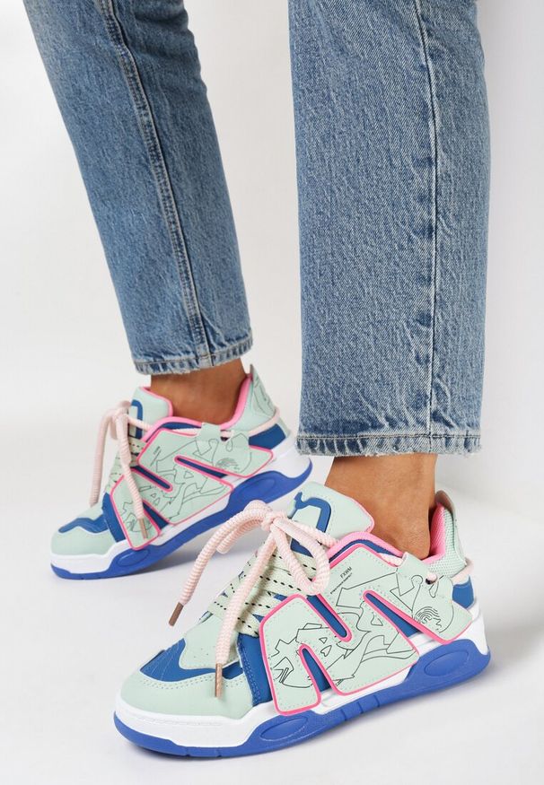 Born2be - Niebieskie Sneakersy na Grubej Podeszwie z Naszywką i Podwójnymi Sznurówkami Dohna. Kolor: niebieski. Wzór: aplikacja