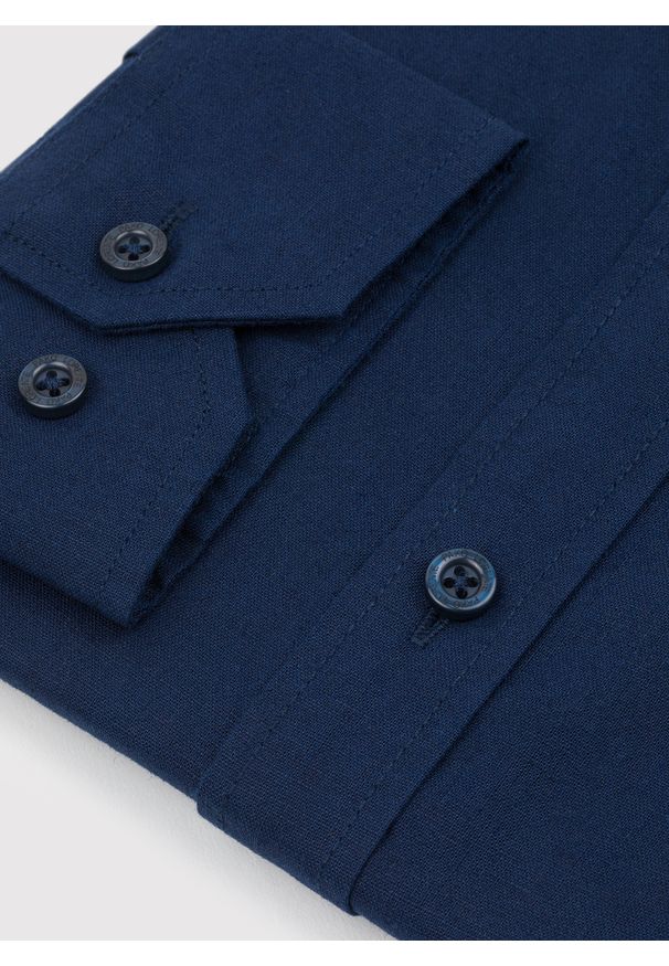 Pako Lorente - PAKO LORENTE - Granatowa koszula męska z lnem. Kolor: niebieski, biały. Materiał: len. Długość rękawa: długi rękaw. Długość: długie. Sezon: wiosna