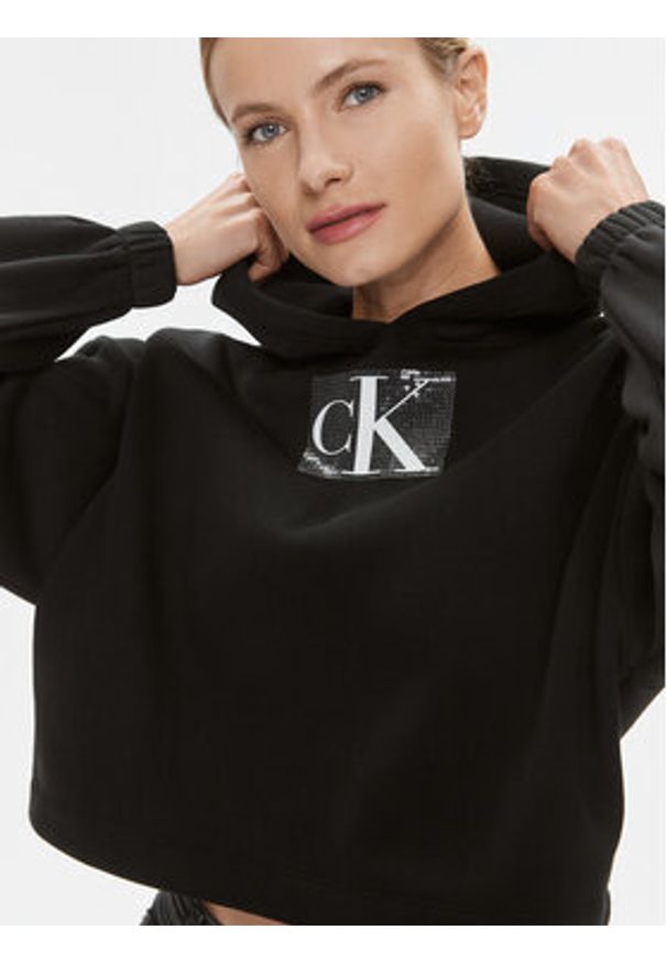 Calvin Klein Jeans Bluza J20J222962 Czarny Regular Fit. Kolor: czarny. Materiał: bawełna, syntetyk
