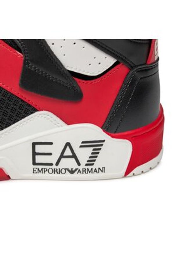 EA7 Emporio Armani Sneakersy X8Z039 XK331 S915 Czarny. Kolor: czarny. Materiał: materiał