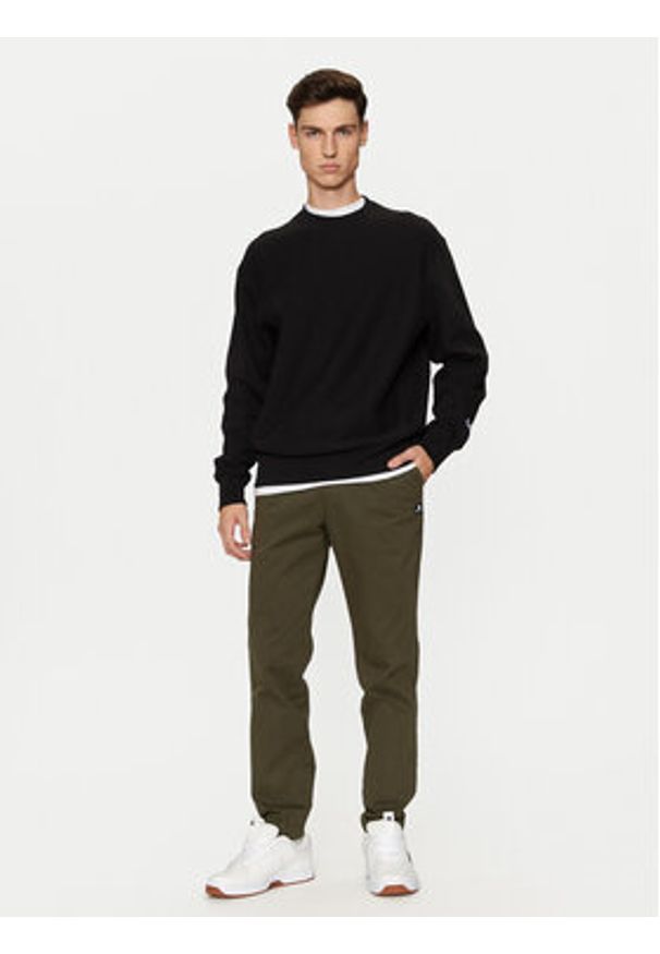 Champion Bluza 220707 Czarny Relaxed Fit. Kolor: czarny. Materiał: bawełna