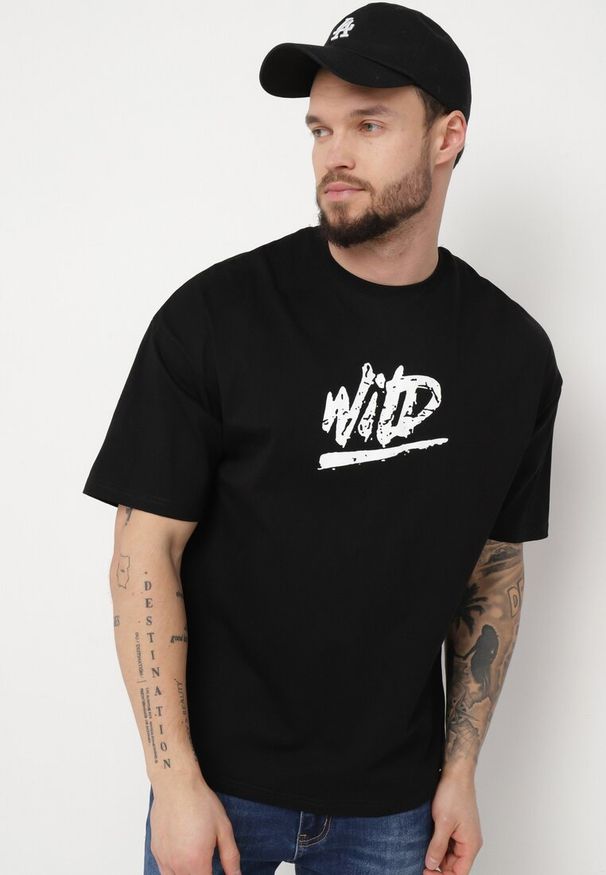 Born2be - Czarna Koszulka Bawełniana z Nadrukiem Anfria. Kolor: czarny. Materiał: bawełna. Wzór: nadruk. Styl: elegancki