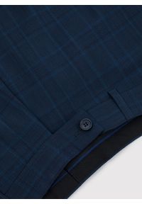 Pako Lorente - PAKO LORENTE – Granatowe spodnie garniturowe w delikatną niebieską kratkę. Kolor: niebieski. Materiał: wełna, lycra, poliester. Wzór: kratka #5
