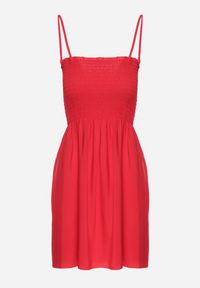 Born2be - Czerwona Sukienka na Ramiączkach z Marszczonym Dekoltem Krisele. Okazja: na co dzień, na randkę, na spacer. Kolor: czerwony. Materiał: bawełna, materiał. Długość rękawa: na ramiączkach. Sezon: lato. Typ sukienki: proste. Styl: casual #7