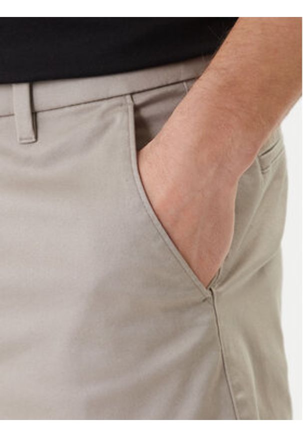 Calvin Klein Szorty materiałowe LV04LB600G Khaki Regular Fit. Kolor: brązowy. Materiał: bawełna