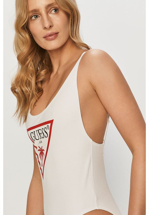 Guess - Strój kąpielowy. Kolor: biały. Wzór: nadruk