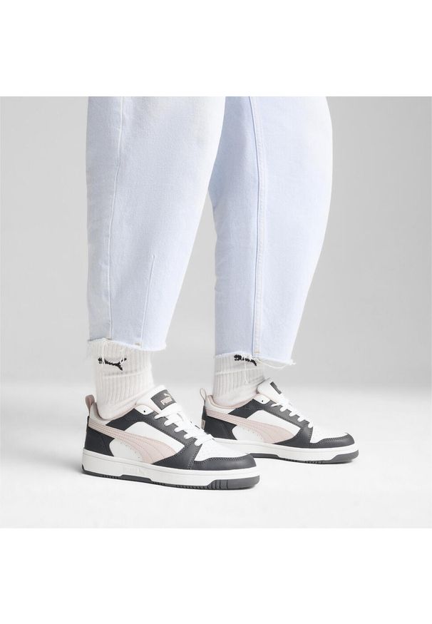 Puma - Buty do chodzenia męskie PUMA Rebound V6 Low. Kolor: różowy. Sport: turystyka piesza
