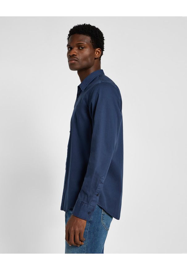 Lee - LEE MĘSKA KOSZULA PATCH SHIRT MOOD INDIGO 112355737 LL37014445