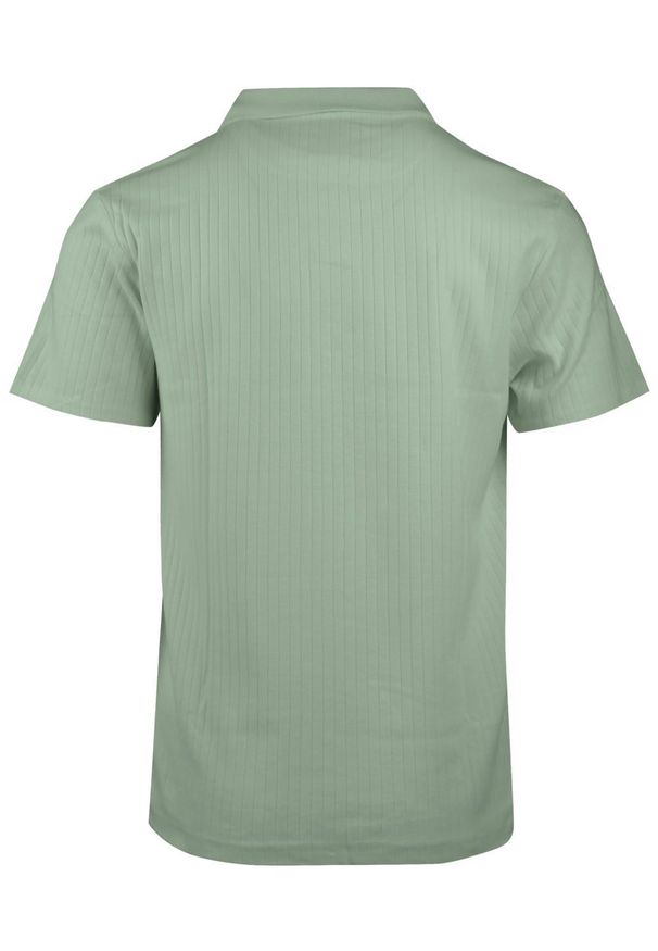 Dzianinowa Koszulka Polo - Dekolt Bez Guzików - Brave Soul - Bladozielona. Okazja: na co dzień. Typ kołnierza: polo. Kolor: zielony. Materiał: bawełna, elastan. Styl: casual
