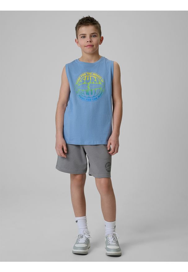 4f - 4F Koszulka bez rękawów loose z nadrukiem chłopięca - niebieska 158 (12-13 lat). Kolor: niebieski. Materiał: dzianina, materiał, bawełna. Długość rękawa: bez rękawów. Wzór: nadruk. Sezon: lato