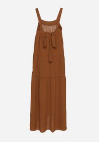 Born2be - Brązowa Sukienka o Rozkloszowanym Kroju z Wiązaniem z Tyłu Savinelle. Okazja: na co dzień, na imprezę. Kolor: brązowy. Styl: elegancki, casual #3