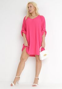 Born2be - Różowa Rozkloszowana Sukienka Mini z Plisowaniem Telesi. Kolekcja: plus size. Kolor: różowy. Długość rękawa: długi rękaw. Typ sukienki: dla puszystych. Długość: mini #3