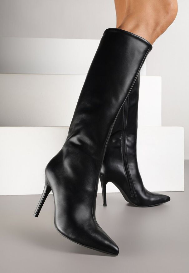 Born2be - Czarne Kozaki na Szpilce w Klasycznym Stylu Latunia. Okazja: na co dzień. Kolor: czarny. Materiał: jeans. Obcas: na szpilce. Styl: klasyczny. Wysokość obcasa: średni