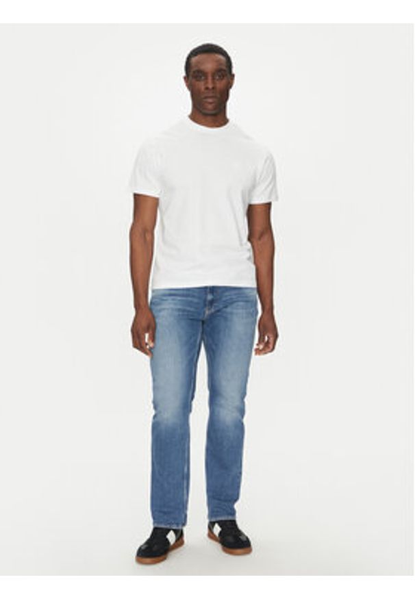 Save The Duck T-Shirt DT1194M BESY20 Biały Regular Fit. Kolor: biały. Materiał: bawełna