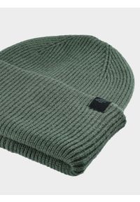 4f - Czapka beanie uniseks - zielona. Kolor: brązowy, wielokolorowy, oliwkowy. Materiał: syntetyk, materiał. Sezon: zima. Styl: sportowy, klasyczny