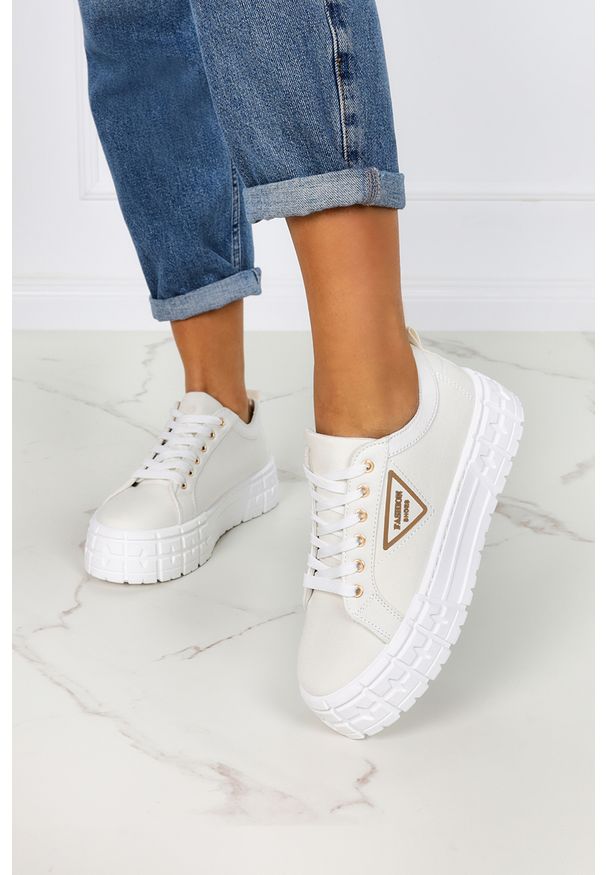 Casu - Białe trampki creepersy na platformie buty sportowe sznurowane casu gd-hr-28. Kolor: biały. Obcas: na platformie. Styl: sportowy
