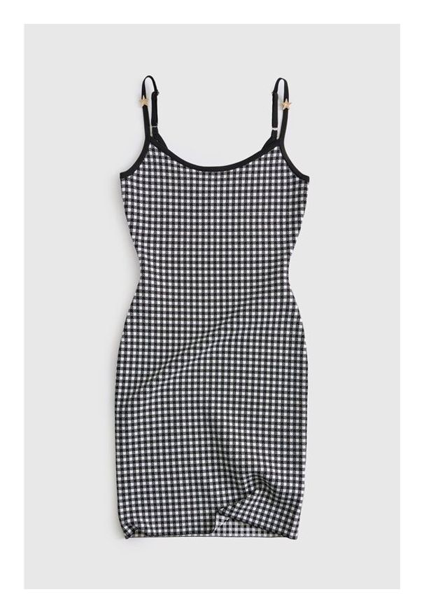 Guess Sukienka codzienna 182718 Czarny Classic Fit. Okazja: na co dzień. Kolor: czarny. Typ sukienki: proste. Styl: casual