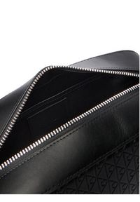 Calvin Klein Kosmetyczka Embossed Emblem Washbag LV04D1146G Czarny. Kolor: czarny. Materiał: skóra #3