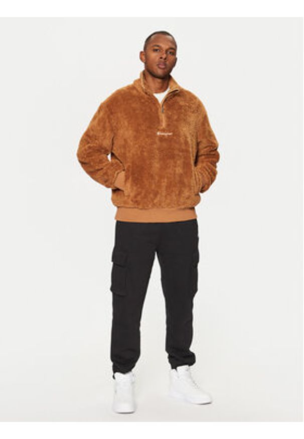 Champion Bluza 220285 Brązowy Standard Fit. Kolor: brązowy. Materiał: bawełna
