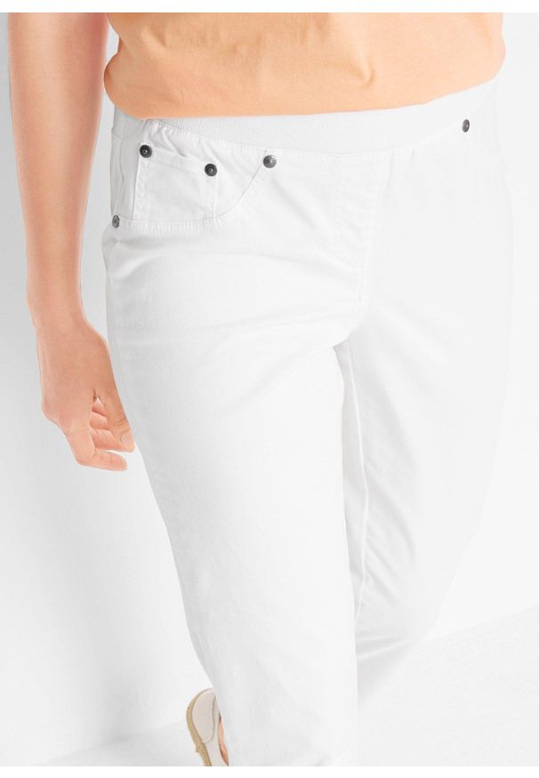 bonprix - Spodnie Straight, mid waist. Kolor: biały. Wzór: prążki