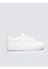 Big-Star - Trampki damskie ze skóry ekologicznej białe RR274315 101. Okazja: na co dzień. Nosek buta: okrągły. Kolor: biały. Materiał: skóra ekologiczna. Styl: casual, elegancki, klasyczny #1