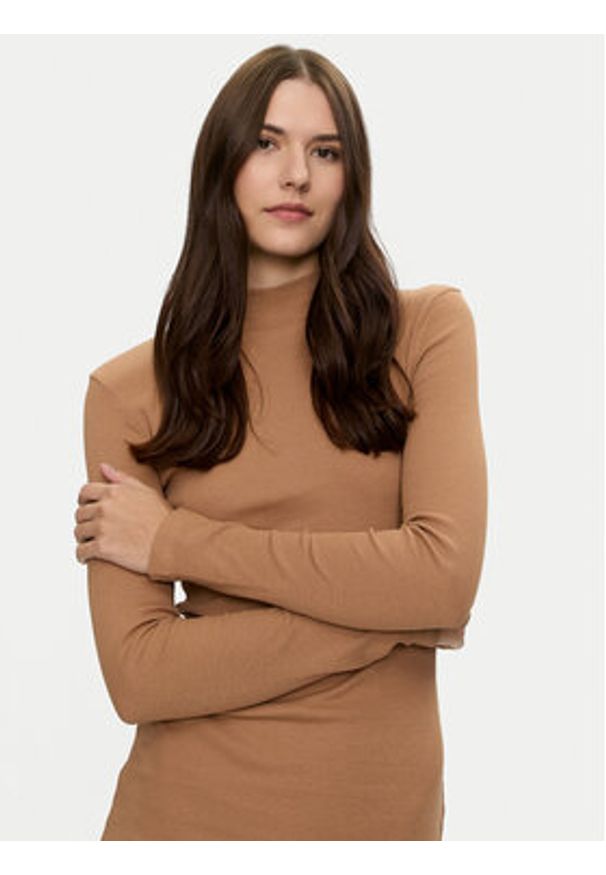 Brave Soul Sukienka dzianinowa LDRJ-69GERRIECAM Brązowy Regular Fit. Kolor: beżowy. Materiał: syntetyk