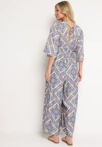 Born2be - Niebieski Kombinezon Boho z Gumką w Talii Wiązany na Plecach z Szerokimi Nogawkami Rodolia. Okazja: na co dzień. Kolor: niebieski. Długość rękawa: krótki rękaw. Długość: krótkie. Styl: boho