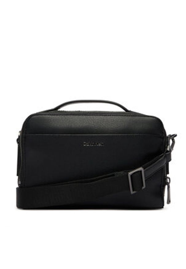 Calvin Klein Saszetka Emblem Hw Camera Bag LV04D3291G Czarny. Kolor: czarny. Materiał: skóra